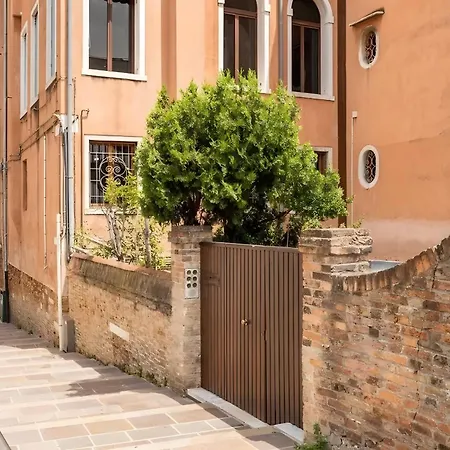 Πανσιόν Ca Pisani Canal View 3*